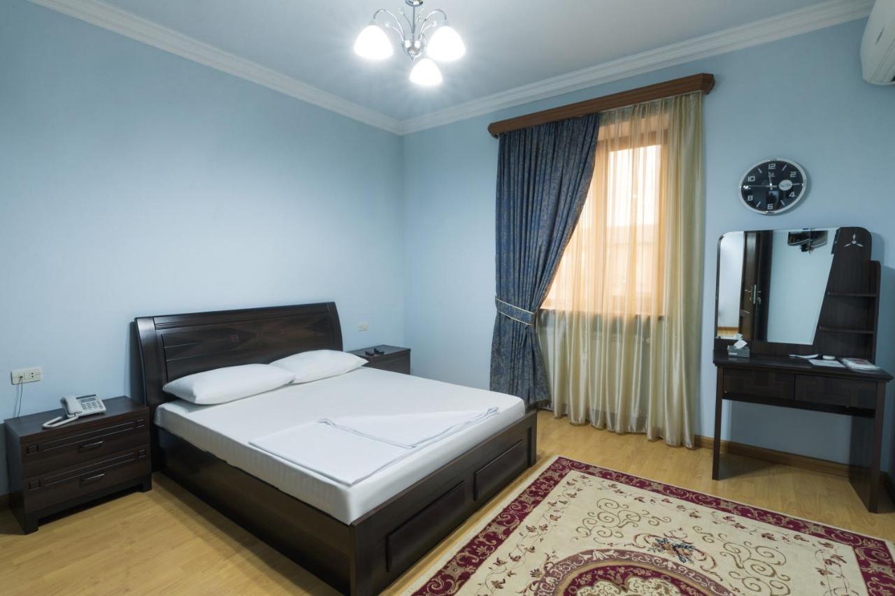 La Defense Hotel Jereván Kültér fotó
