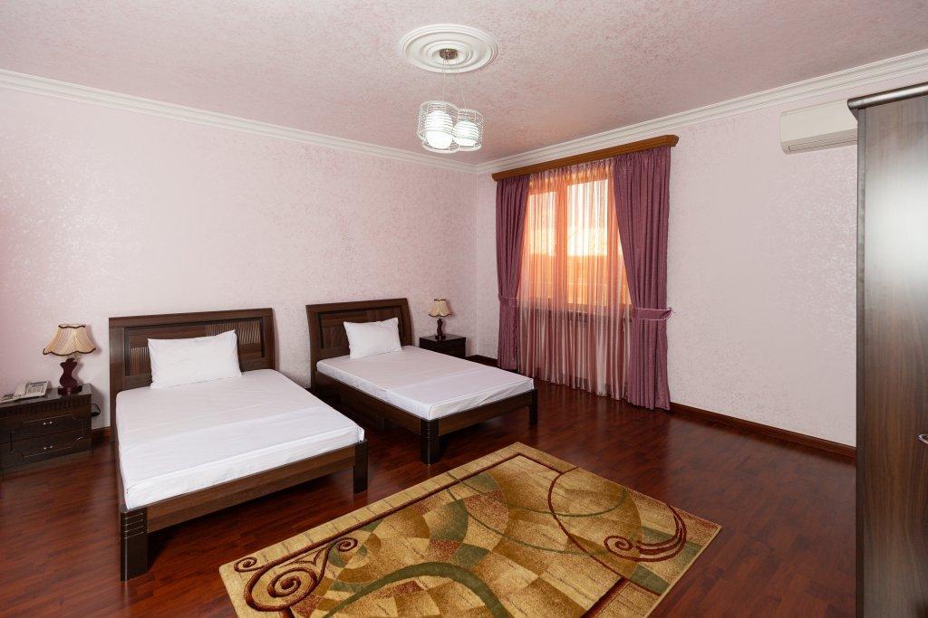 La Defense Hotel Jereván Kültér fotó